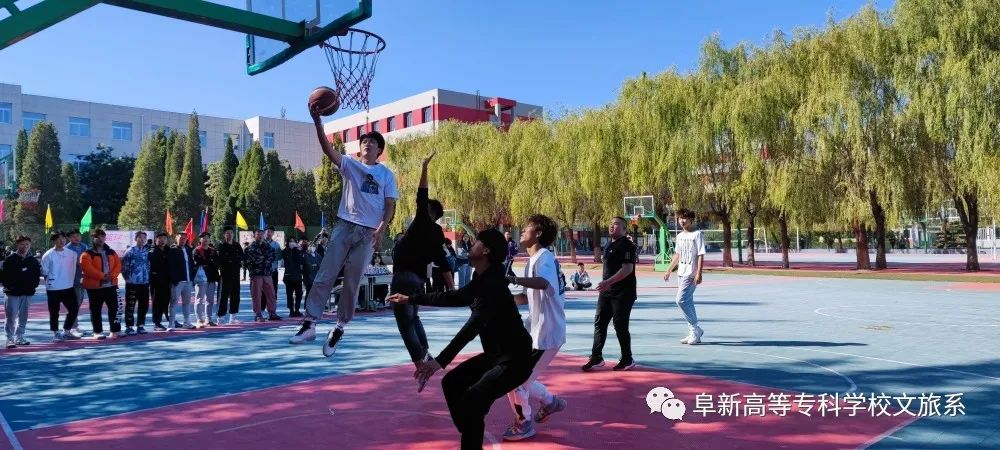 1642870986615655.jpg 校园篮球赛 (1).jpg