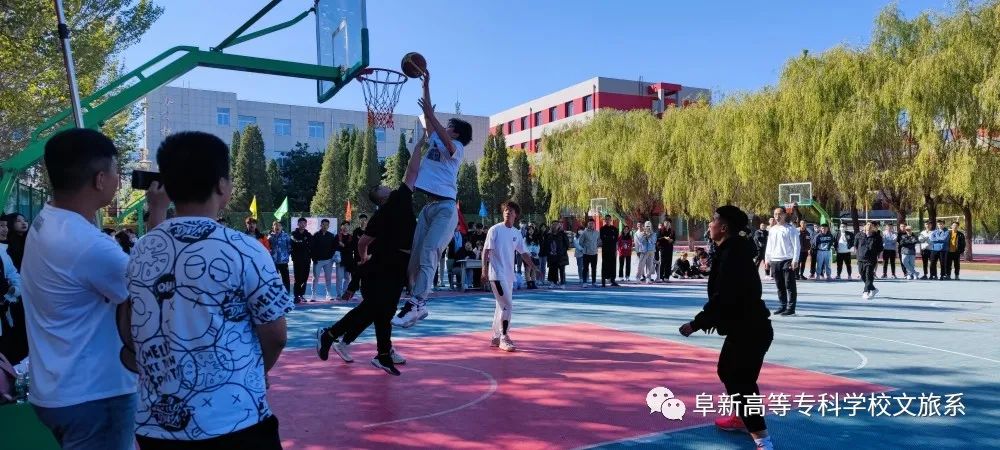 1642871053681150.jpg 校园篮球赛 (3).jpg