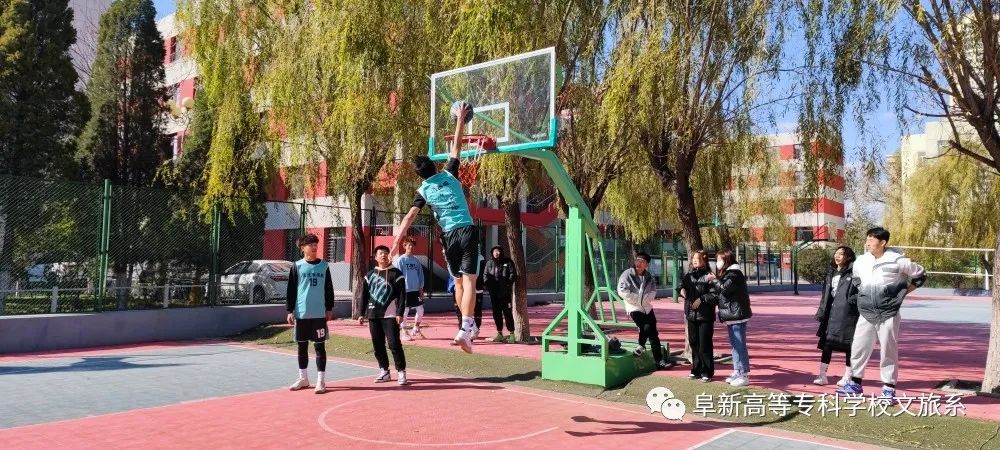 1642871153126371.jpg 校园篮球赛 (7).jpg
